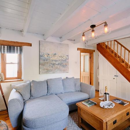 Finest Retreats - Scallop Cottage 포스레번 외부 사진