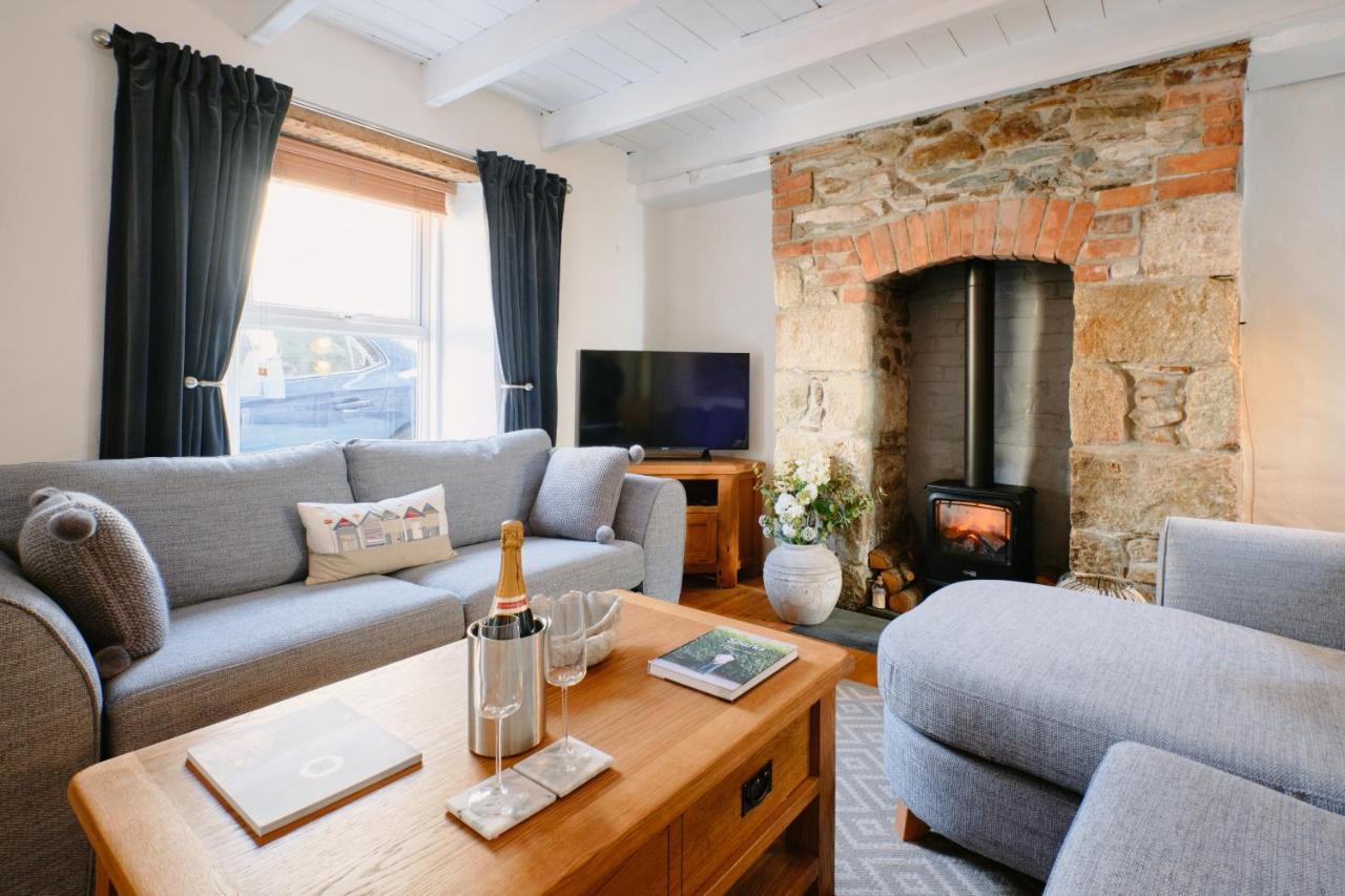 Finest Retreats - Scallop Cottage 포스레번 외부 사진