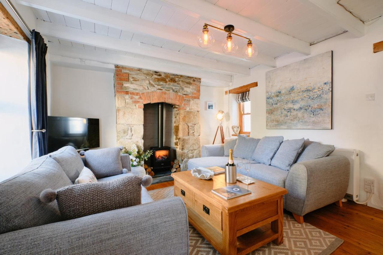 Finest Retreats - Scallop Cottage 포스레번 외부 사진