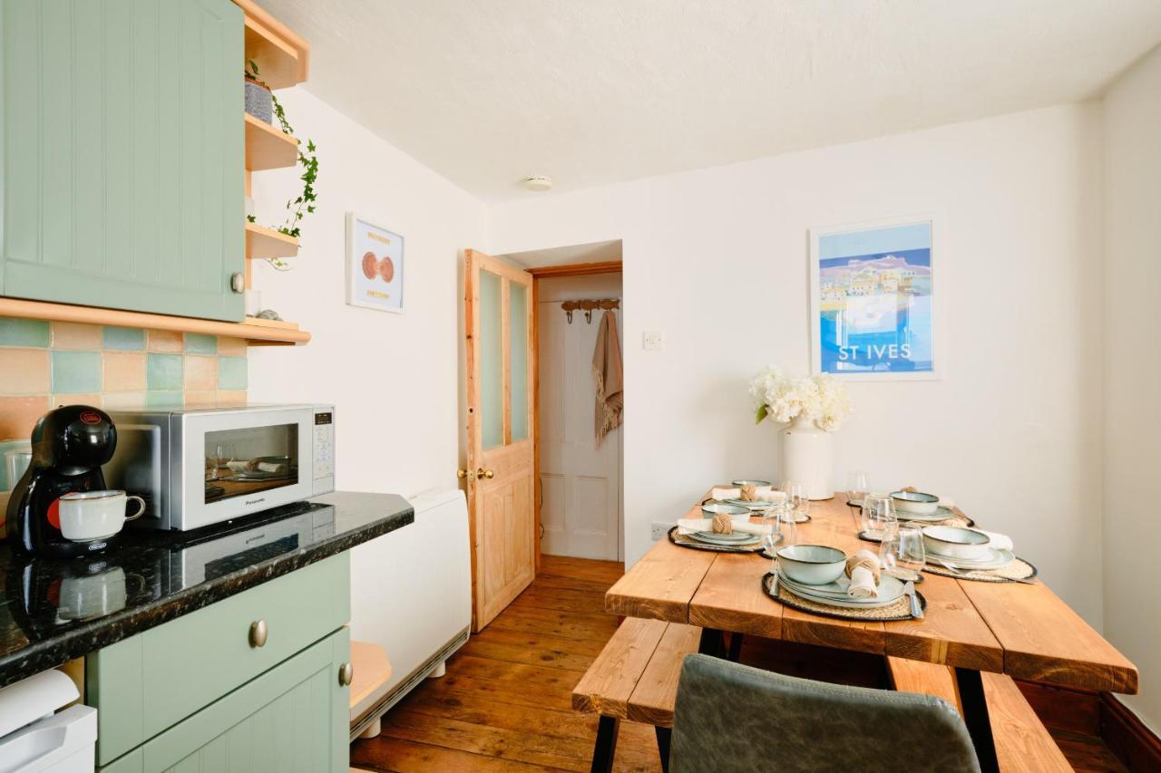 Finest Retreats - Scallop Cottage 포스레번 외부 사진